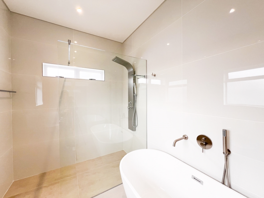 4 Bedroom Property for Sale in Country Club Western Cape